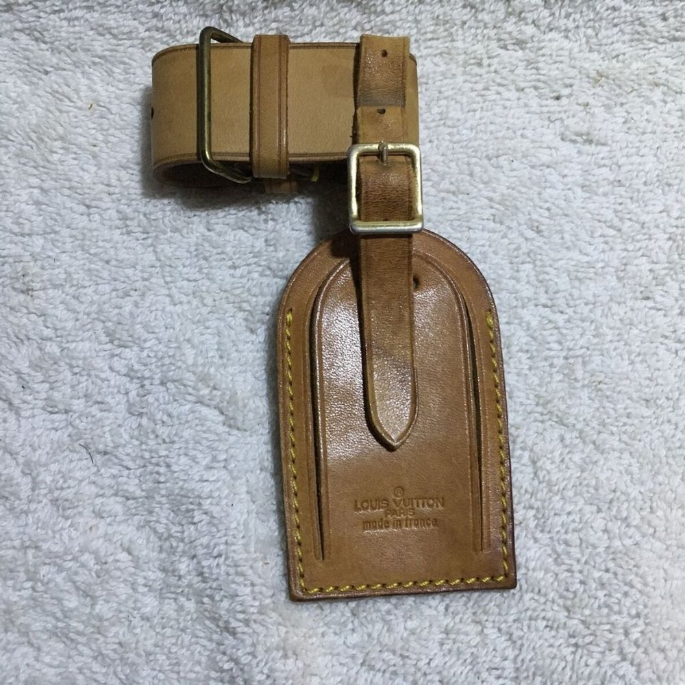 Vintage Louis Vuitton Luggage Tag and Poignier in Vachetta Leather ****